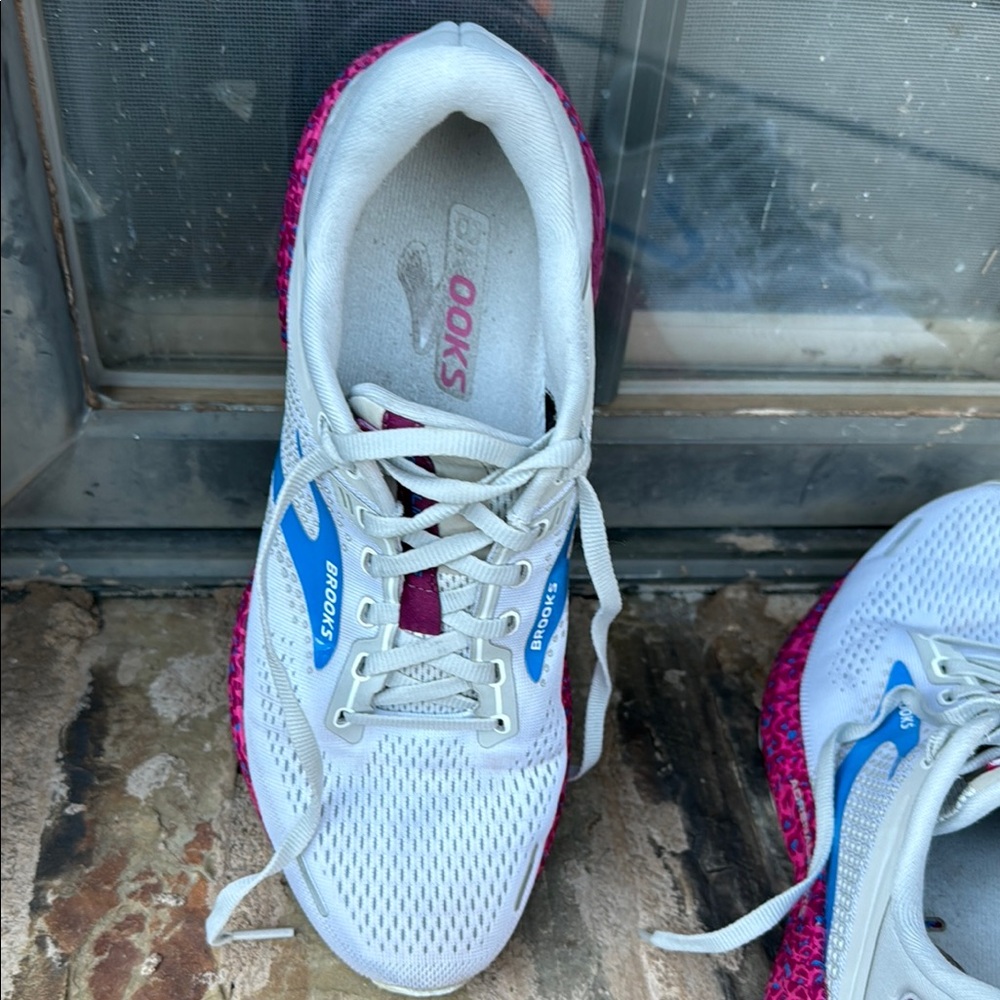 Brooks Women's Running Shoes - White, Blue, Pink - Picture 16 of 16